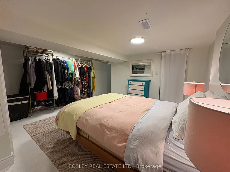 111 Carlaw Ave — Photo 16