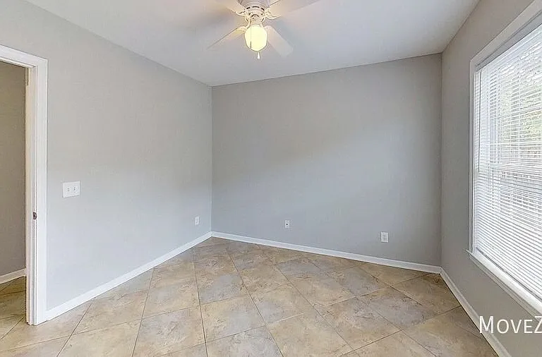 2034 Monroe St — Photo 29