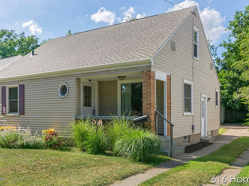 1st image of 1131 Ottillia St SE