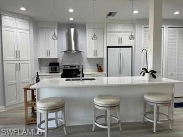 1305 Sweetwater Cv #9
