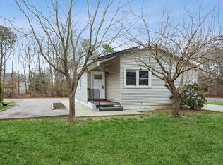 771 Expressway Dr N, Medford, NY 11763