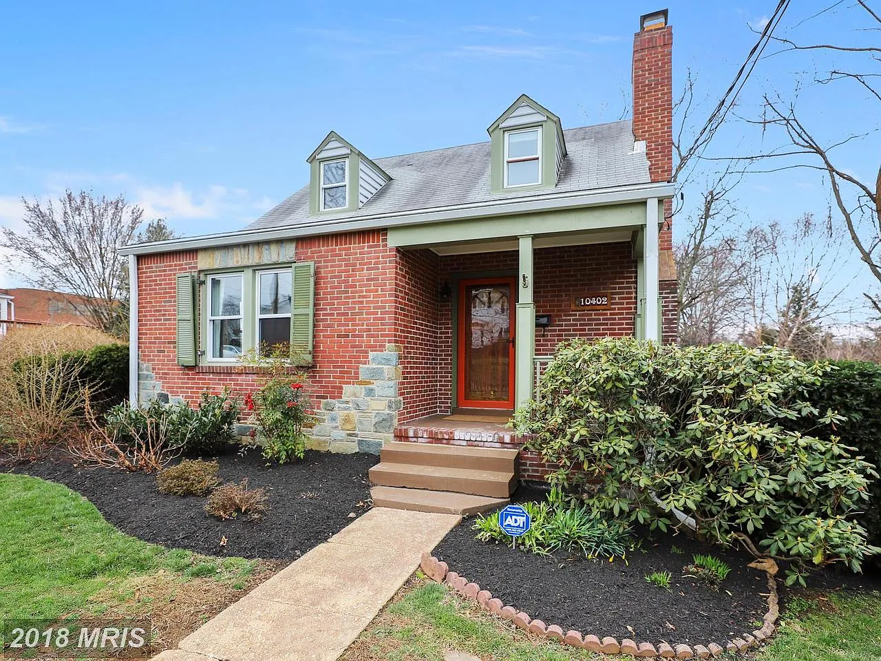 10402 Amherst Ave photo 1