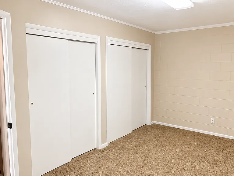 557 N 400 E — Photo 14