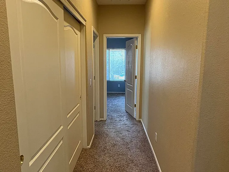 15165 N 143rd Ave — Photo 57