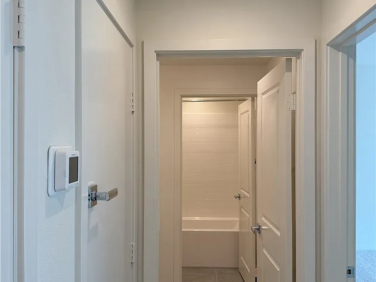 1816 E 1st St #450 — Photo 22