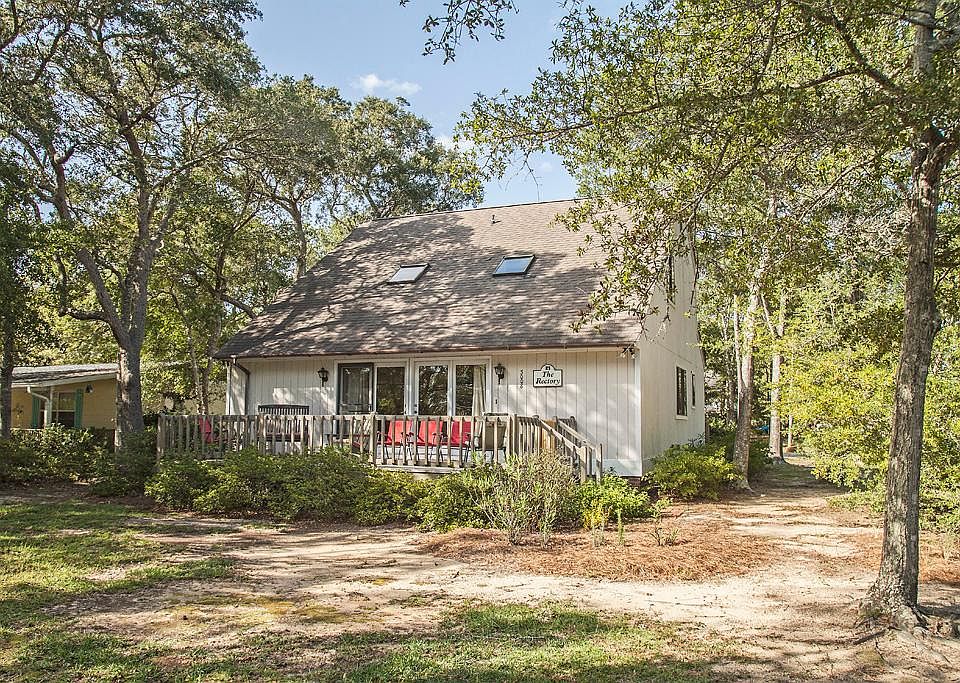 1st image of 3008 E Oak Island Dr