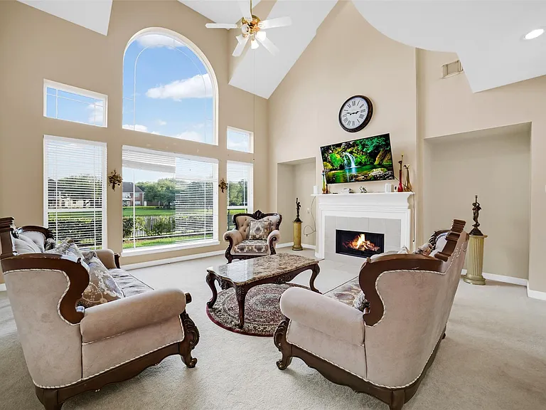 1522 Meadowstar Dr — Photo 8