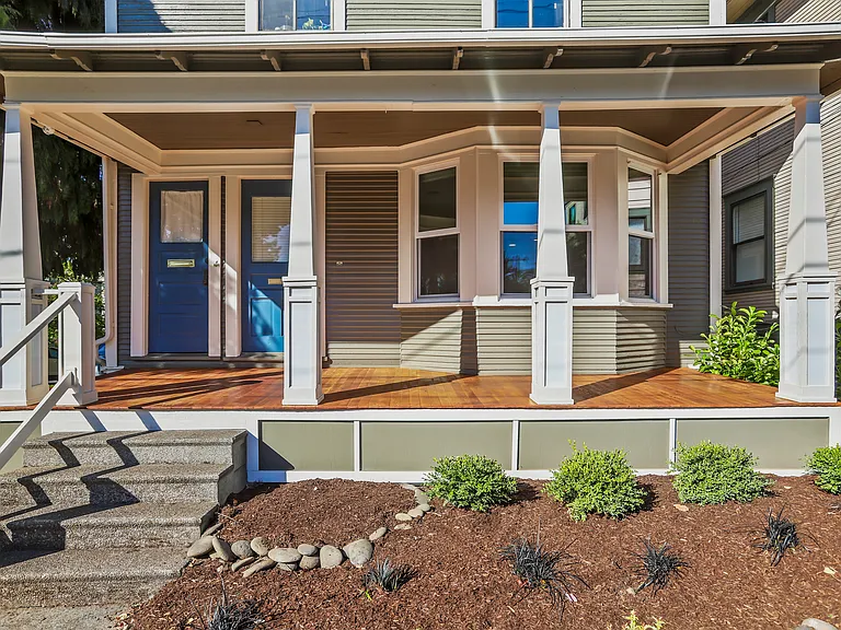 2305 SE Hawthorne Blvd #B — Photo 6