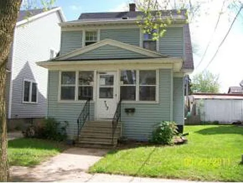 713 Elmore St Photo 1