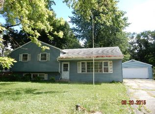 2710 Chevy Chase Dr, Joliet, IL 60435