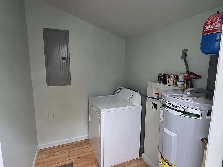 1036 Due West Ave N — Photo 14