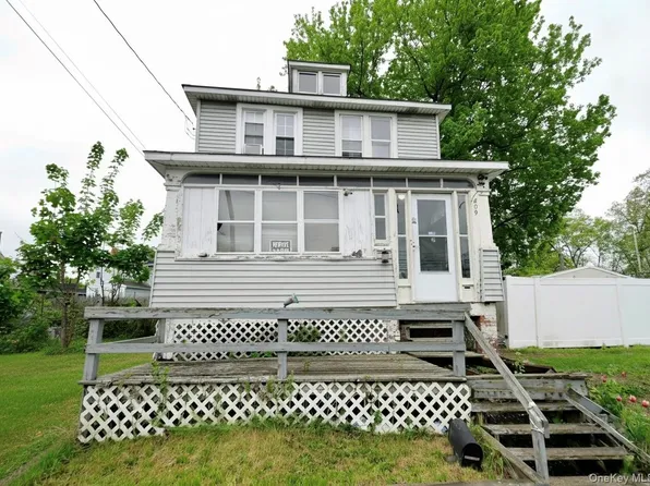 809 South Street, Newburgh, NY 12550