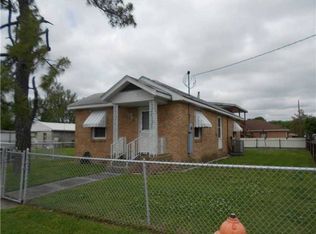 2220 Trio St, Chalmette, LA 70043