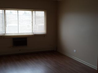 2200 Scoville Ave APT 306, Berwyn, IL 60402