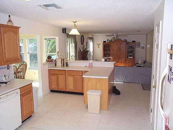 Large Kitchen 