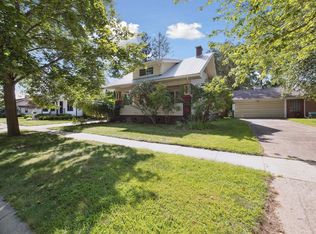 241 Anderson St, Croswell, MI 48422