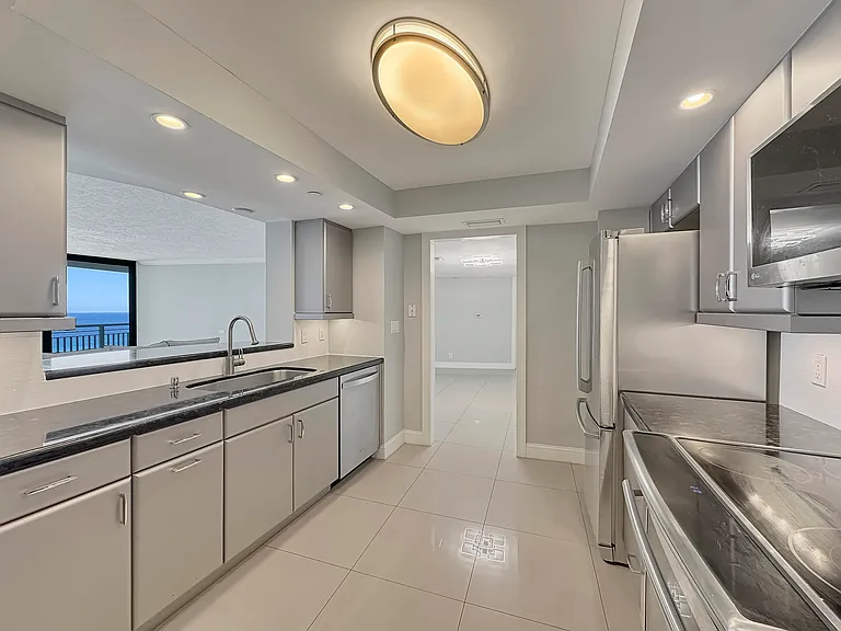 3000 N Ocean Dr #23E — Photo 6