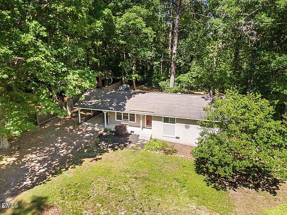2nd image of 103 Pinewood Cir