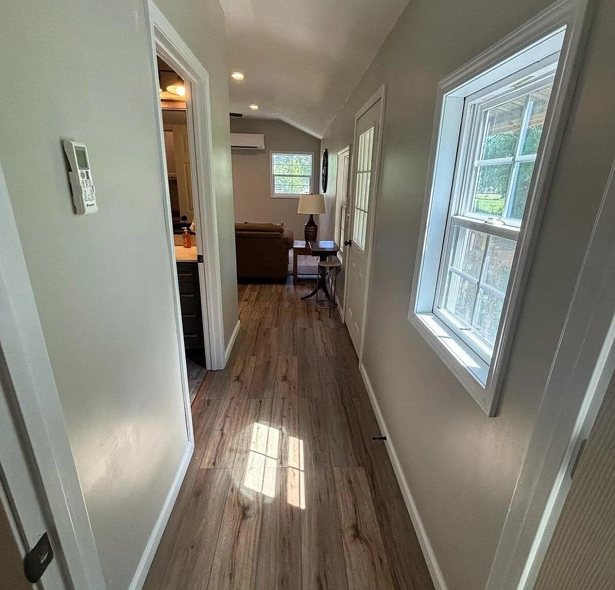 1 bed, 1.0 bath, $850 — Photo 3