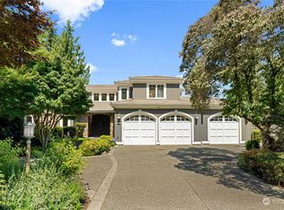 8618 NE 6th St, Medina, WA 98039