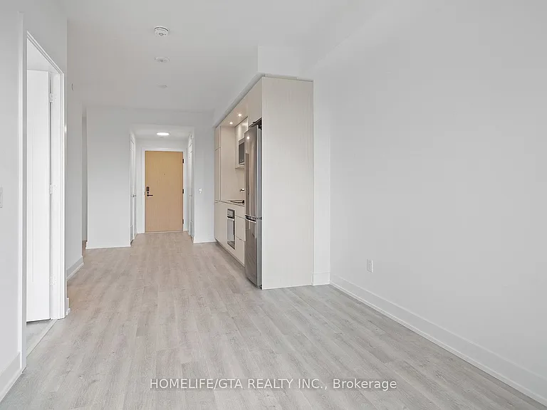 60 Central Park Dr #908 — Photo 15