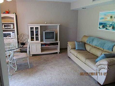 4th image of 214 Cedarwood Ct #214