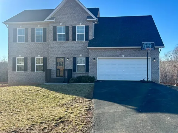 765 Carriage Pkwy, Rustburg, VA 24588