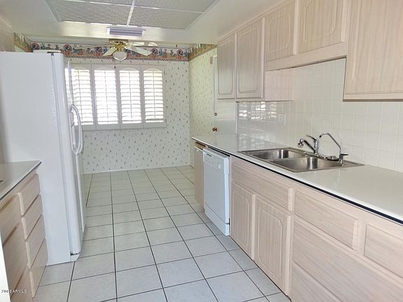 5th image of 10722 W Pineaire Dr