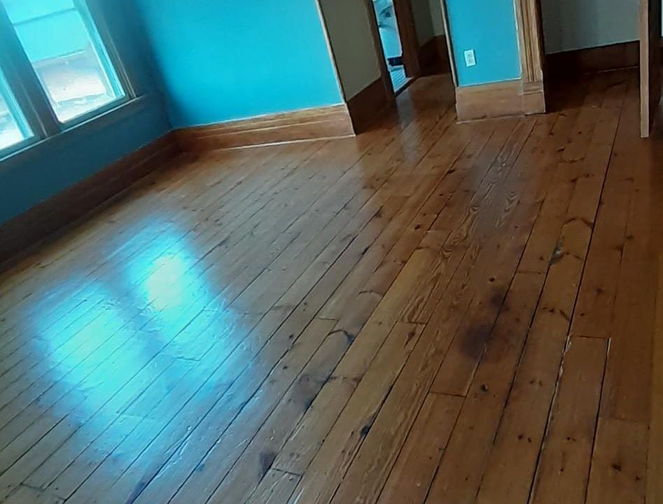 1st image of 527 N Market St #2