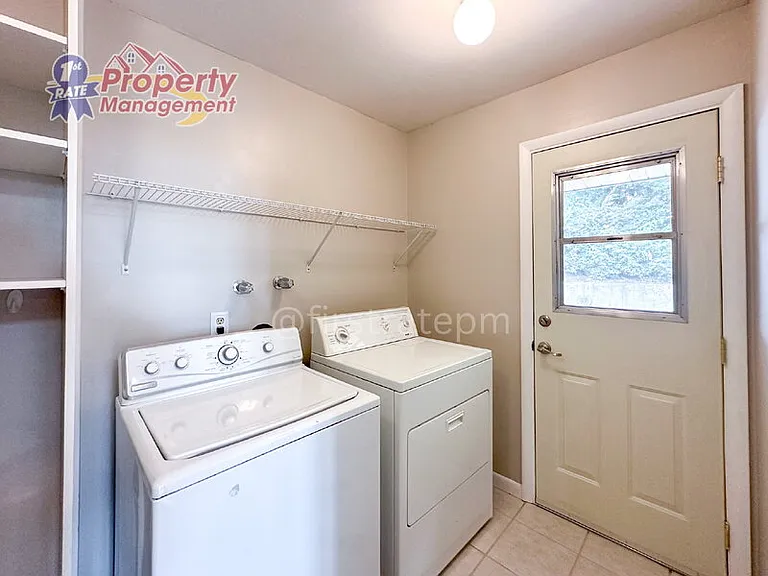 2624 N Hillway Dr — Photo 26