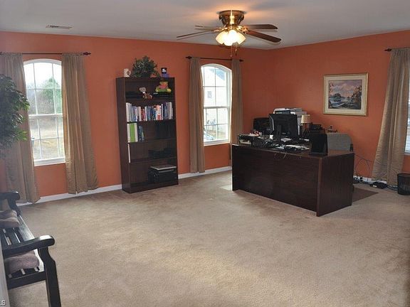 3rd image of 4820 Green Spring Dr