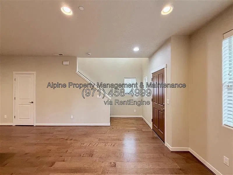 3 bed, 2.5 bath, 1580 sqft, $2,995 — Photo 4