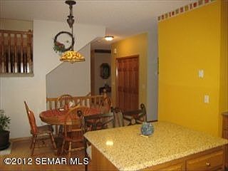 3rd image of 1440 Canterbury Pl SE