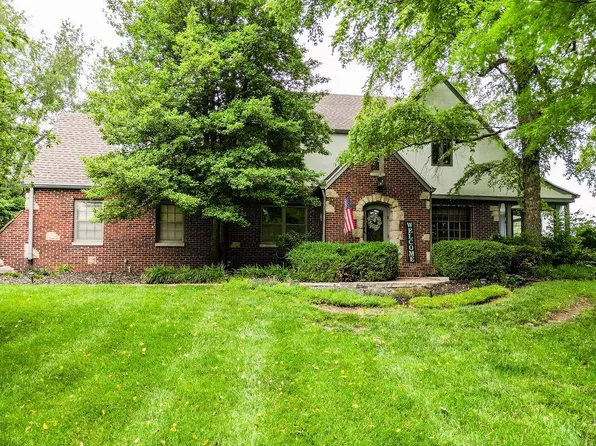 2611 Lovers Ln, Saint Joseph, MO 64506