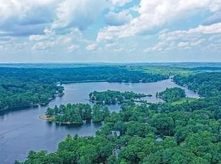 5 1st Rd, Hopkinton, MA 01748