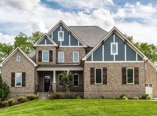 1013 Montrose Dr, Gallatin, TN 37066