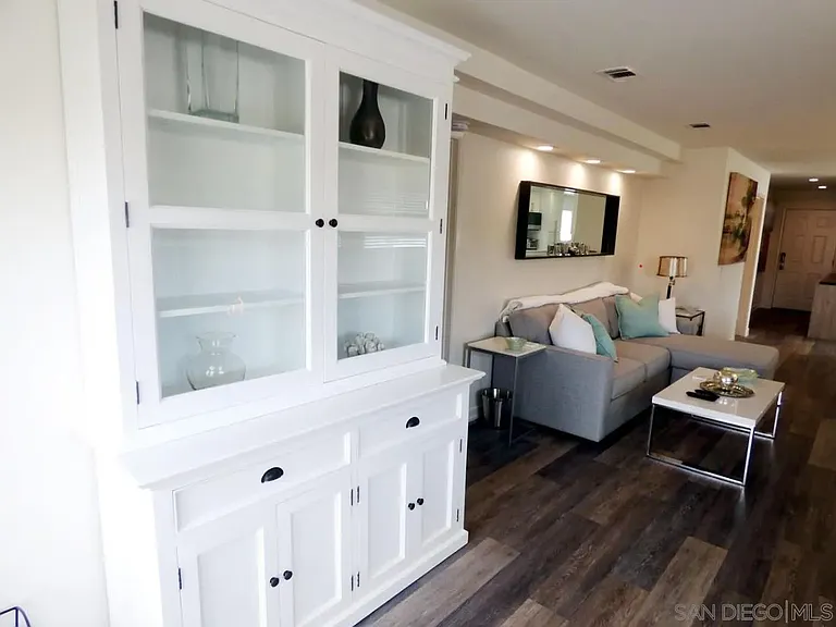 1115 Pearl St #6 — Photo 11