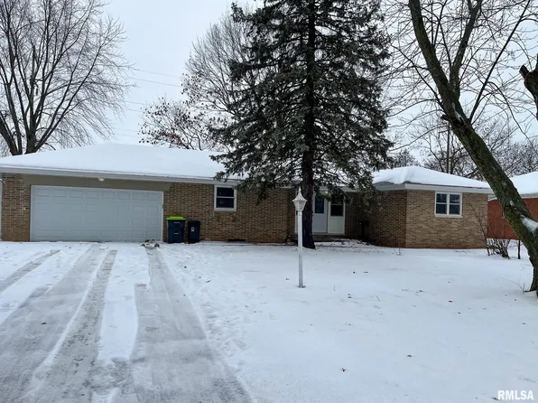 1128 W Walnut St, Chillicothe, IL 61523