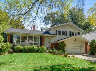 127 N Donald Ave, Arlington Heights, IL