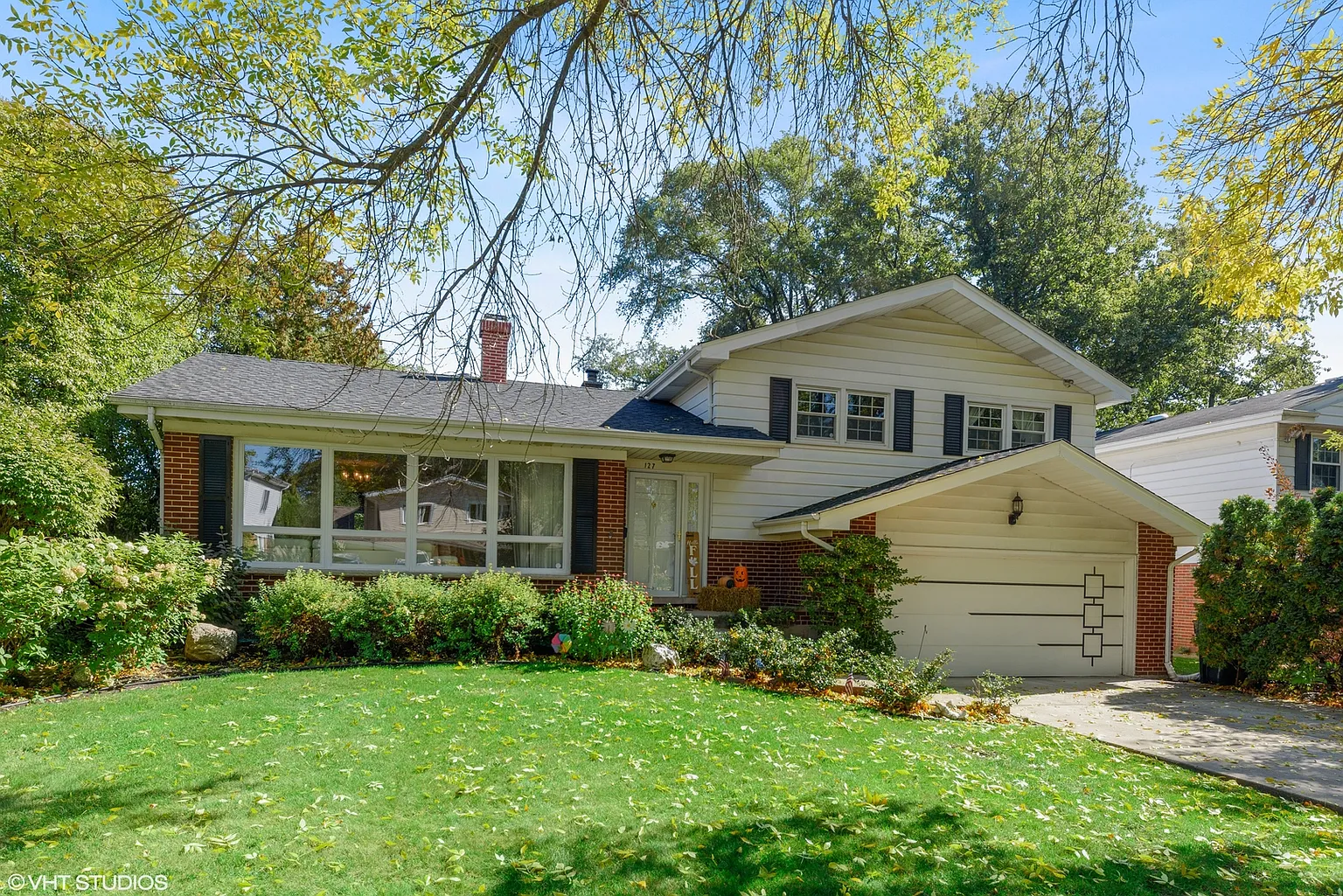 127 N Donald Ave photo 1