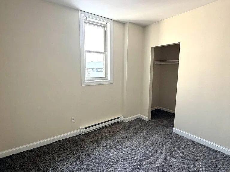 64 W Antietam St #12 — Photo 12