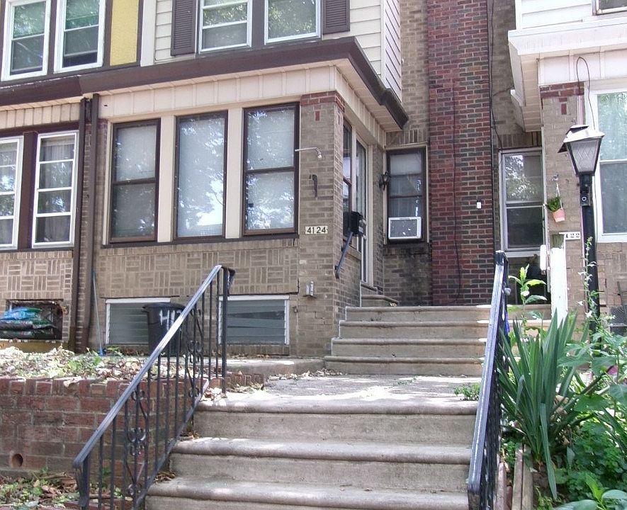 1st image of 4124 Stirling St