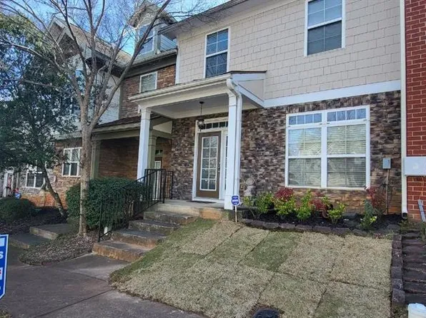 45 Newnan Lakes Dr, Newnan, GA 30263