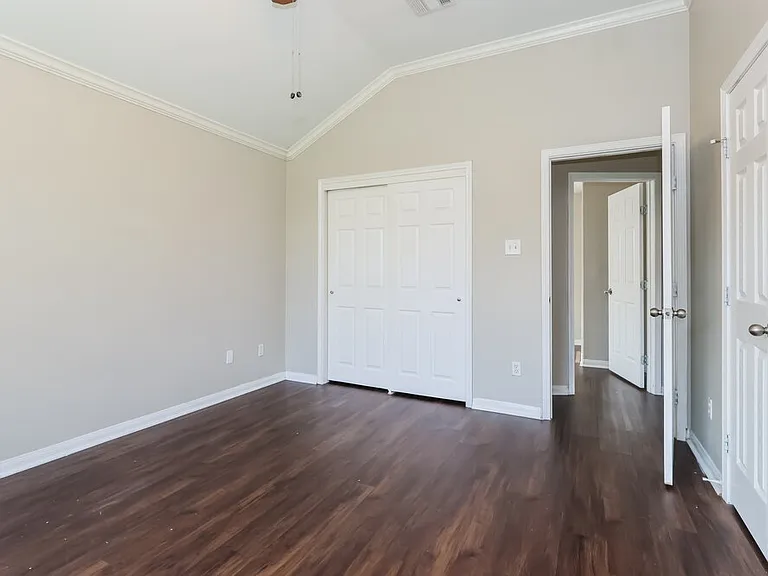 4018 Falvel Shadow Creek Dr — Photo 12