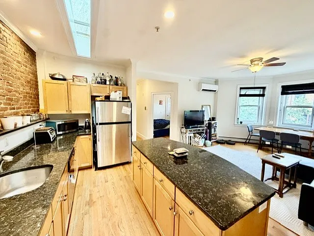 435 Beacon St #6 — Photo 9