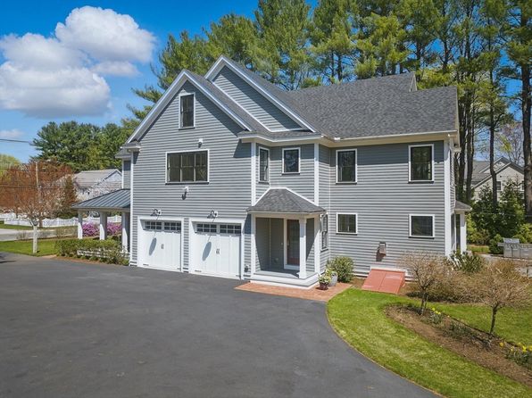 186 Concord Rd, Bedford, MA 01730
