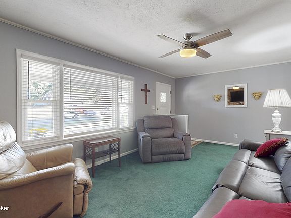 5th image of 6710 Green Manor Dr