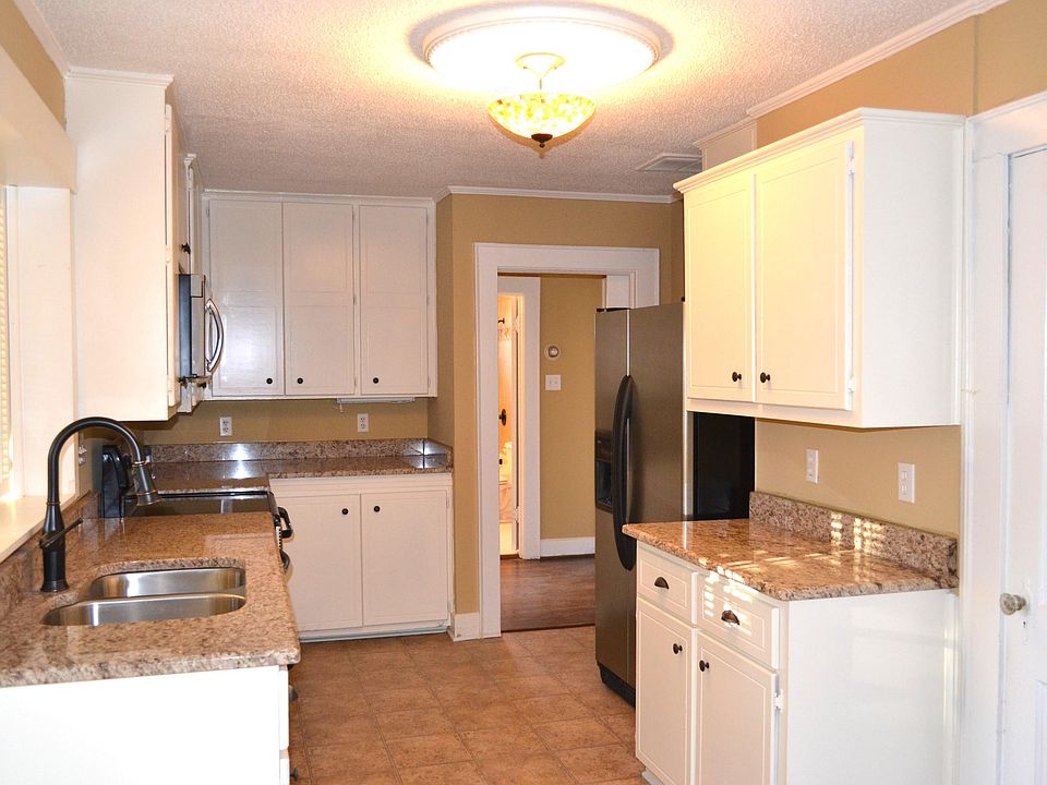 1st image of 708 Oakshade Ave