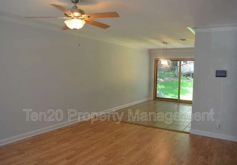 1815 Marilon Dr — Photo 11