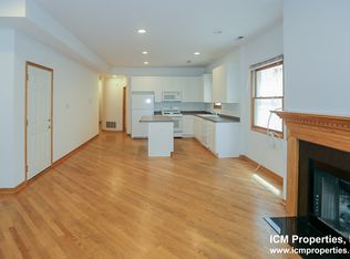 2741 N Southport Ave #2S, Chicago, IL 60614
